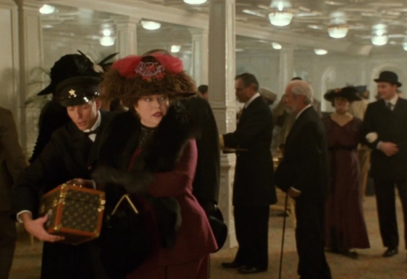 Illustration for article titled Kathy Bates in Titanic as the Unsinkable Molly Brown Is My Plus-Size Style Icon